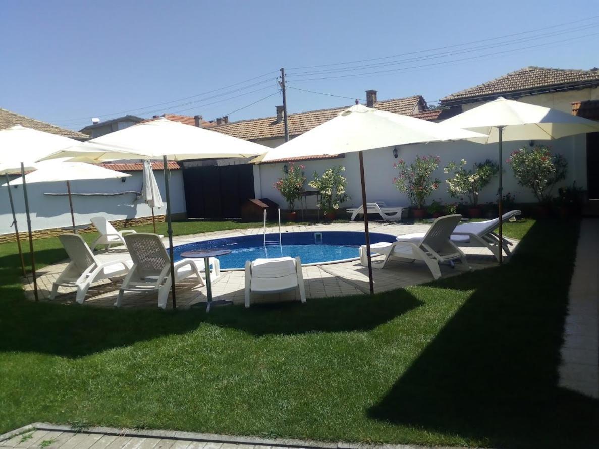Bolyarski Stan Guest House Veliki Preslav Dış mekan fotoğraf